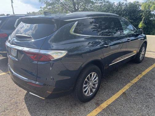 2023 Buick Enclave Essence AWD