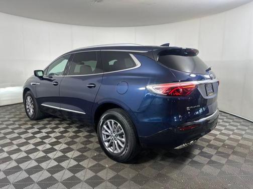 2023 Buick Enclave Essence AWD