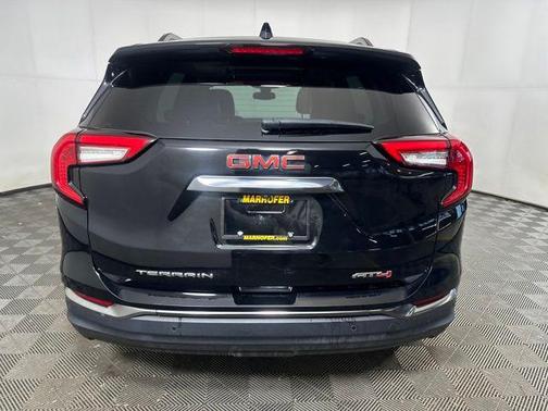 2022 GMC Terrain AWD AT4