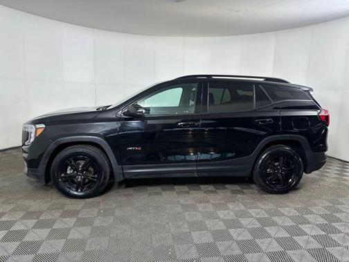 2022 GMC Terrain AWD AT4