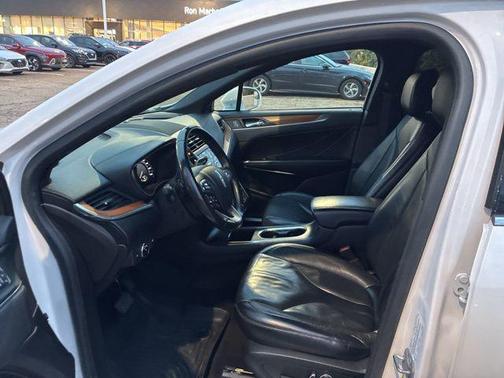 2019 Lincoln MKC Select