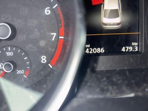 2016 Volkswagen Jetta 2.0T GLI SE