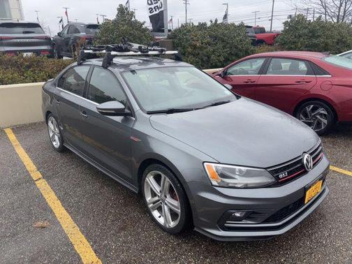 2016 Volkswagen Jetta 2.0T GLI SE
