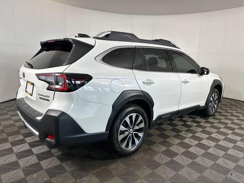 2025 Subaru Outback Touring XT