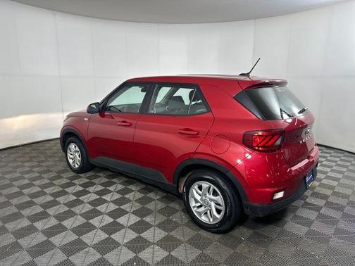 2023 Hyundai VENUE SE