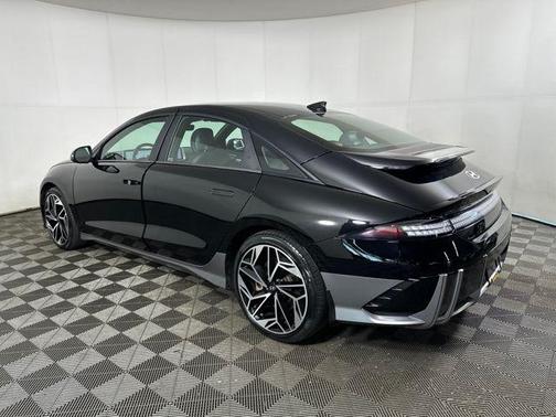 2023 Hyundai IONIQ 6 SEL