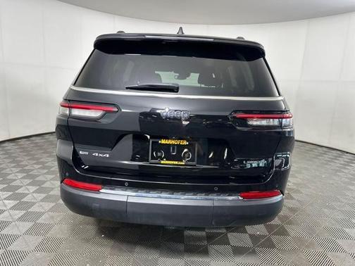 2022 Jeep Grand Cherokee L Laredo