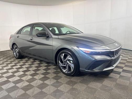 2025 Hyundai ELANTRA Sport