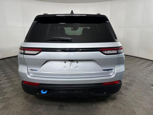 2022 Jeep Grand Cherokee 4xe Trailhawk