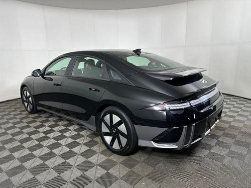 2024 Hyundai IONIQ 6 SE