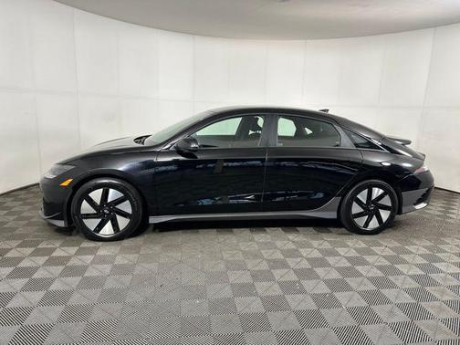 2024 Hyundai IONIQ 6 SE