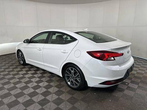 2019 Hyundai ELANTRA Limited