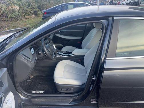 2023 Hyundai SONATA Hybrid SE