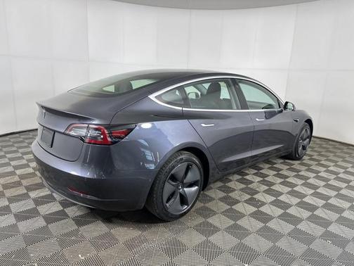 2020 Tesla Model 3 Standard Range