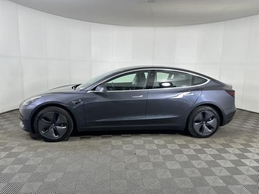 2020 Tesla Model 3 Standard Range