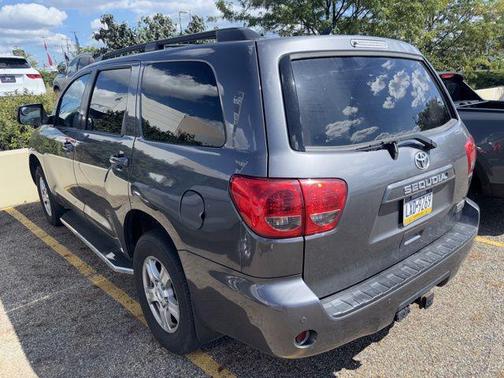 2015 Toyota Sequoia SR5