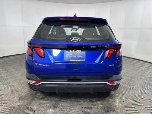 2023 Hyundai TUCSON SE