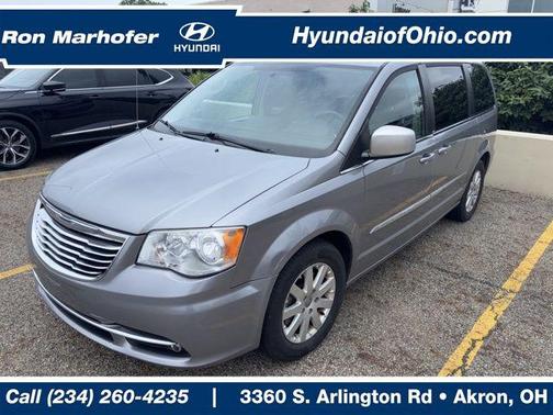 2014 Chrysler Town & Country Touring