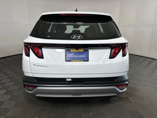 2025 Hyundai TUCSON SE