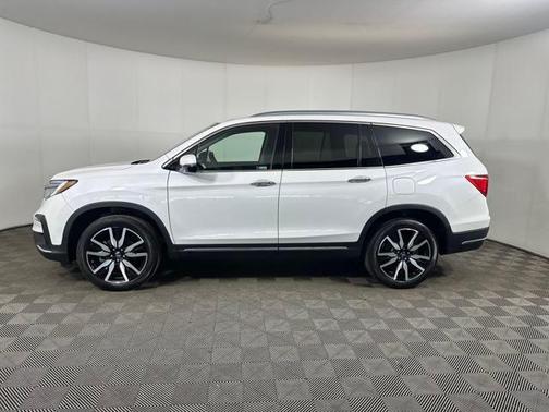 2022 Honda Pilot AWD Elite