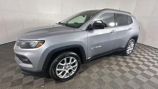 Baltic Gray Metallic Clearcoat 2024 Jeep Compass Latitude Lux