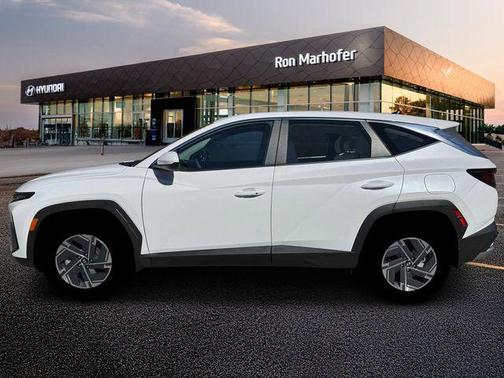 Creamy White Pearl 2026 Hyundai TUCSON Hybrid Blue SE