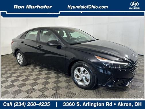 Onyx Black 2023 Hyundai ELANTRA SE
