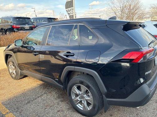 2024 Toyota RAV4 Hybrid LE