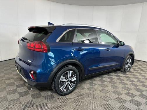 2022 Kia Niro LXS