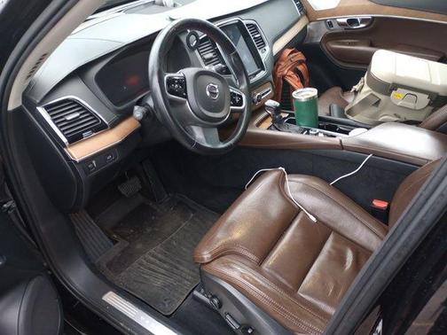 2019 Volvo XC90 T6 Inscription