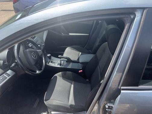 2012 Mazda Mazda3 i Touring