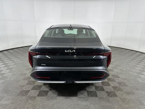 2025 Kia K4 LX