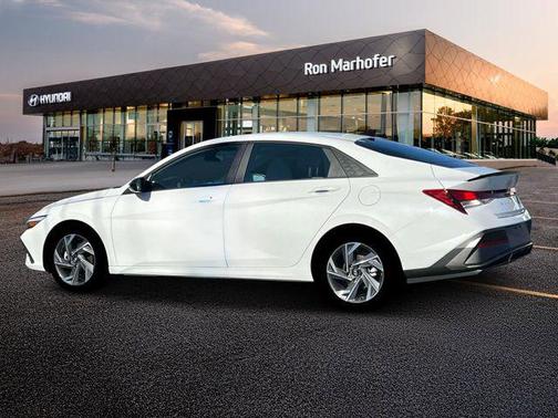 2025 Hyundai ELANTRA Sport