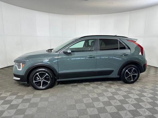 2024 Kia Niro EX