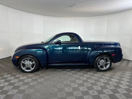 2005 Chevrolet SSR Base