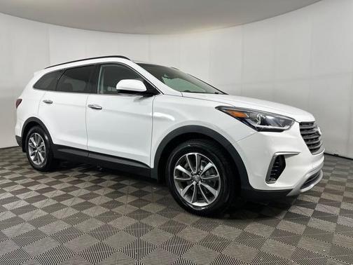 2018 Hyundai SANTA FE SE