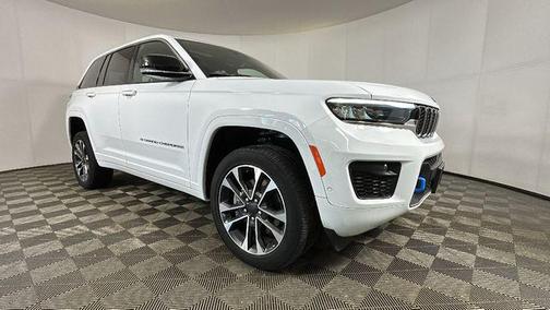Bright White Clearcoat 2023 Jeep Grand Cherokee 4xe Overland