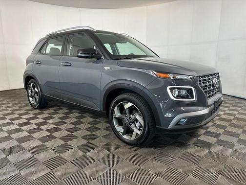 2024 Hyundai VENUE Limited