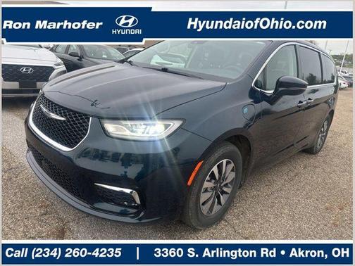 Fathom Blue Pearlcoat 2022 Chrysler Pacifica Hybrid Touring L
