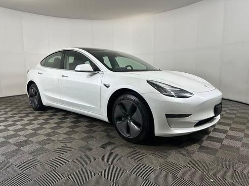 2020 Tesla Model 3 Standard Range Plus