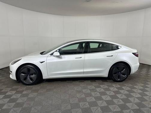 2020 Tesla Model 3 Standard Range Plus