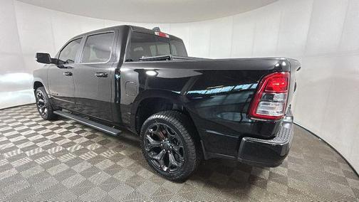 Diamond Black Crystal Pearlcoat 2022 RAM 1500 Big Horn/Lone Star