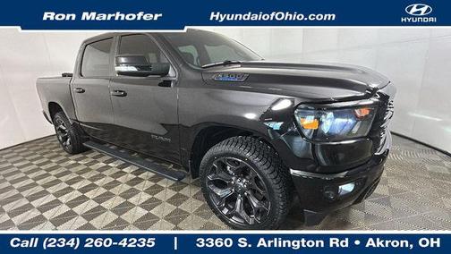 Diamond Black Crystal Pearlcoat 2022 RAM 1500 Big Horn/Lone Star