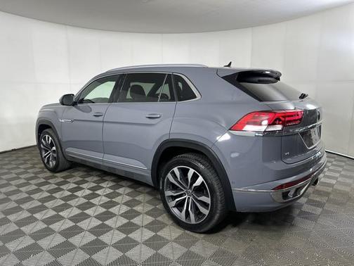 2022 Volkswagen Atlas Cross Sport 3.6L V6 SEL Premium R-Line