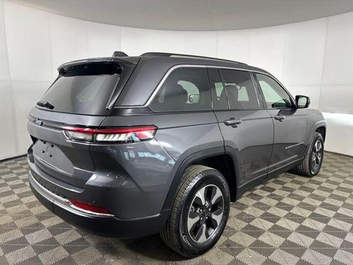 2023 Jeep Grand Cherokee 4xe Base