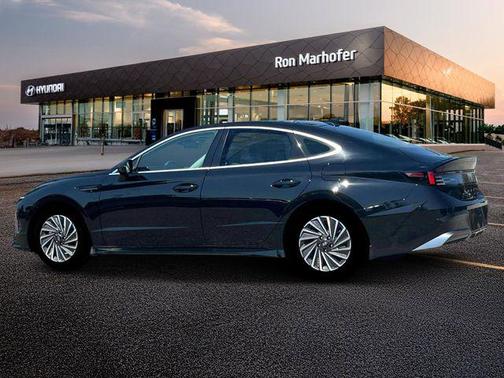 2026 Hyundai SONATA Hybrid SE