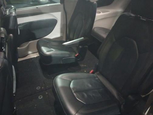 2018 Chrysler Pacifica Touring-L Plus