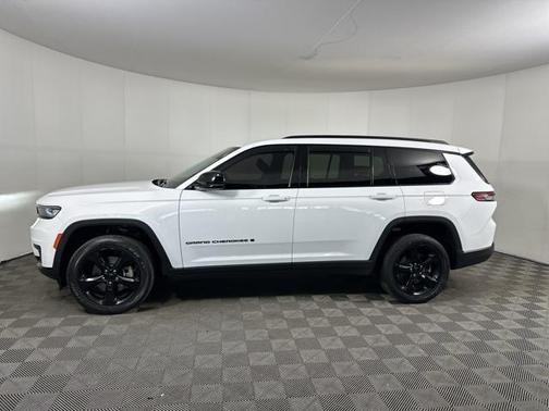 2022 Jeep Grand Cherokee L Altitude