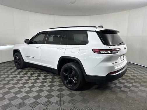 2022 Jeep Grand Cherokee L Altitude