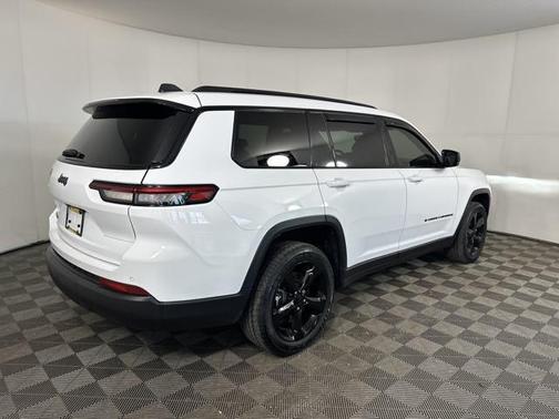 2022 Jeep Grand Cherokee L Altitude